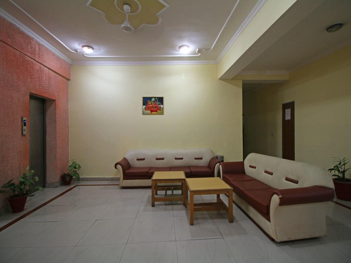 Oyo 5667 Katra Continental Hotel Ngoại thất bức ảnh