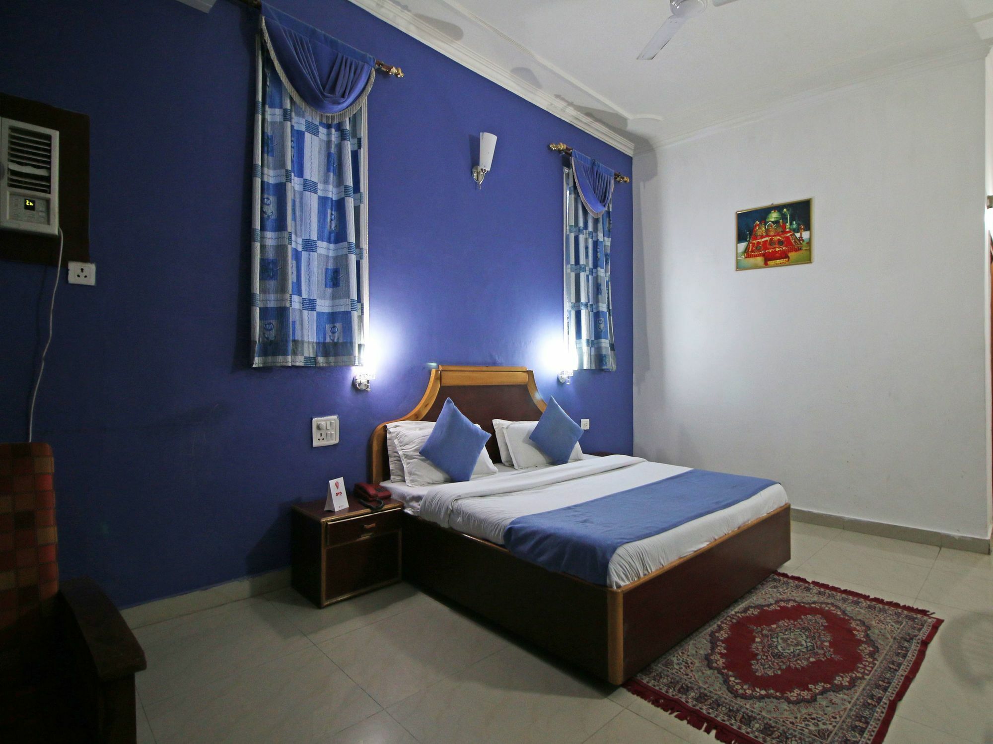 Oyo 5667 Katra Continental Hotel Ngoại thất bức ảnh